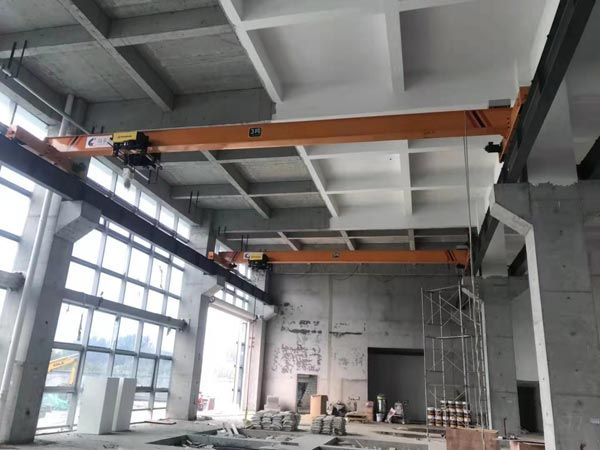 European style single beam crane