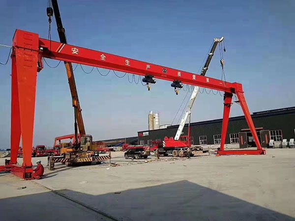 Classification of gantry cranes