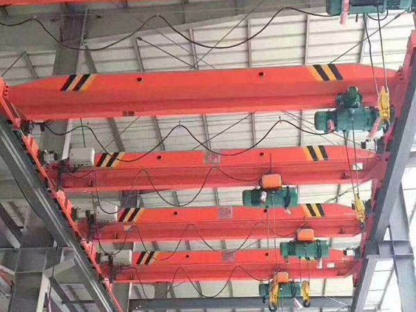 What are the precautions for daily operation of a single beam gantry crane