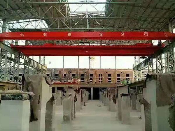 Noise reduction methods for double-beam cranes