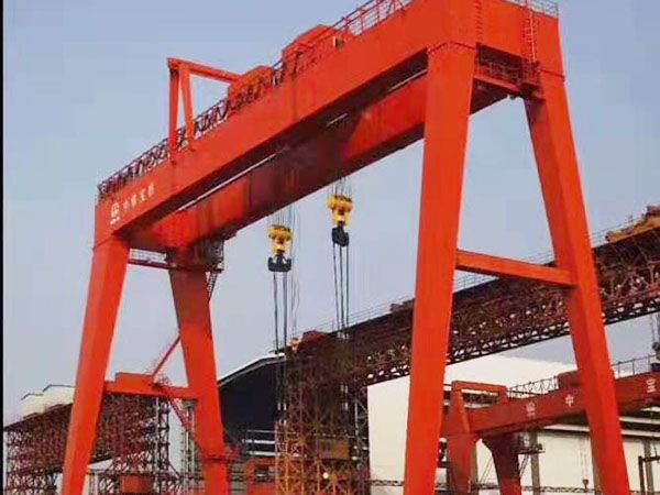雙梁門式起重機(jī)
